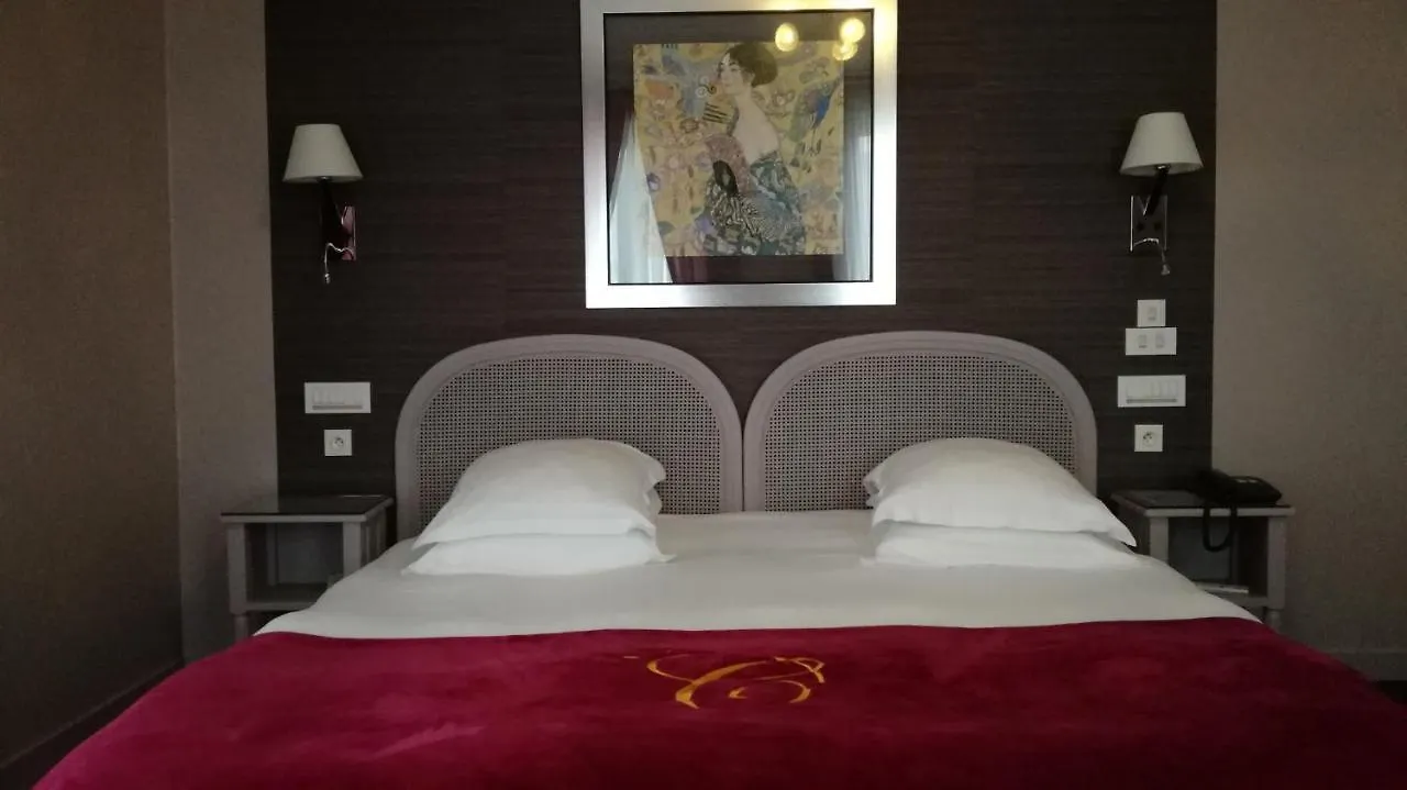 Grand Hotel De Courtoisville - Piscine & Spa, The Originals Relais Saint-Malo