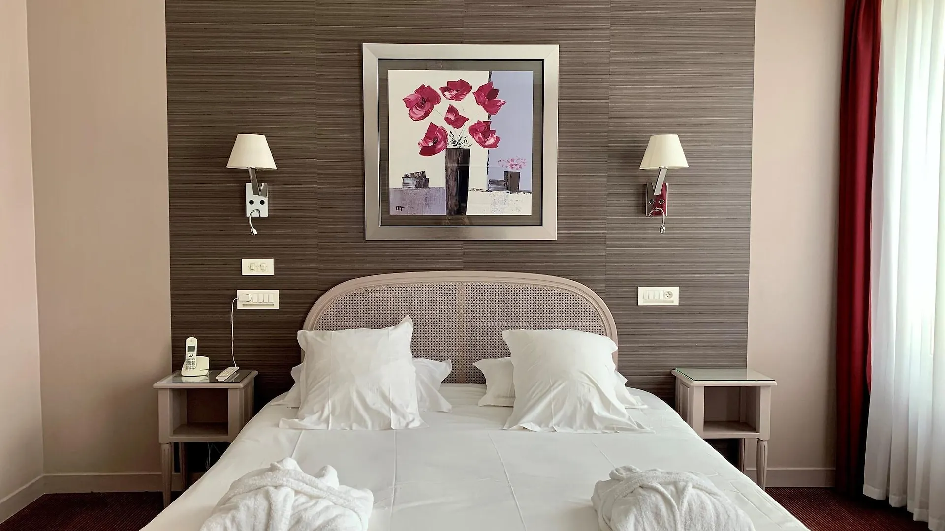 Grand Hotel De Courtoisville - Piscine & Spa, The Originals Relais Saint-Malo 4*,  Frankreich