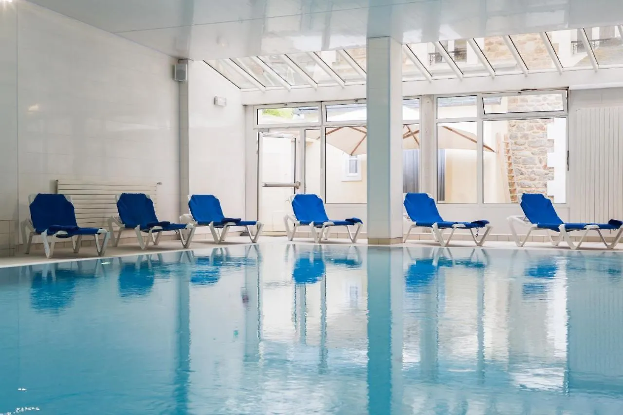 Grand Hotel De Courtoisville - Piscine & Spa, The Originals Relais Saint-Malo