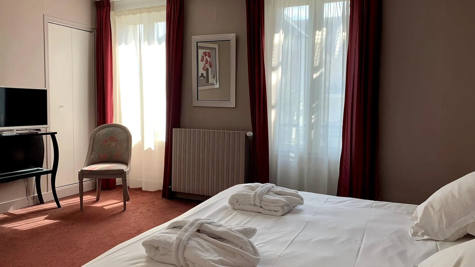Hotel Grand Hôtel de Courtoisville - Piscine&Spa, The Originals Relais  Saint-Malo