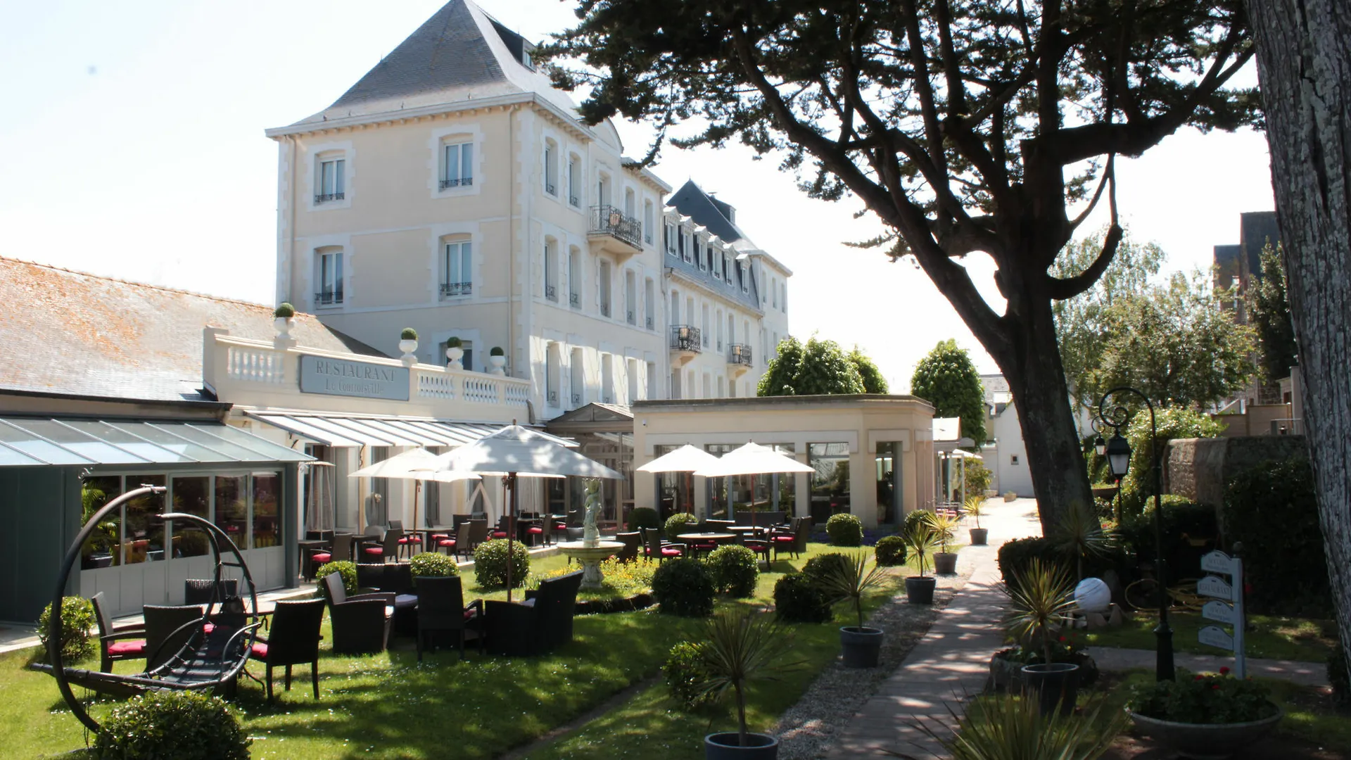 Grand Hôtel de Courtoisville - Piscine&Spa, The Originals Relais  Saint-Malo France