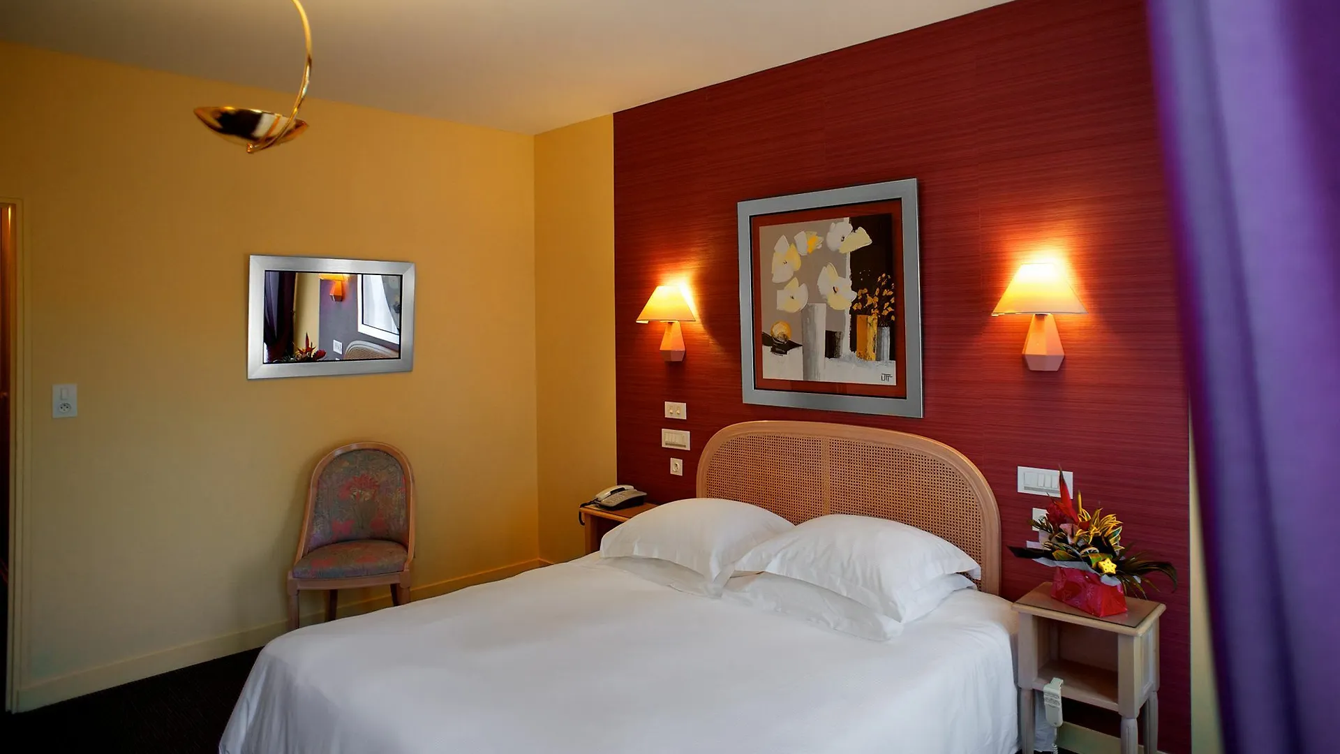 Grand Hôtel de Courtoisville - Piscine&Spa, The Originals Relais  Saint-Malo France