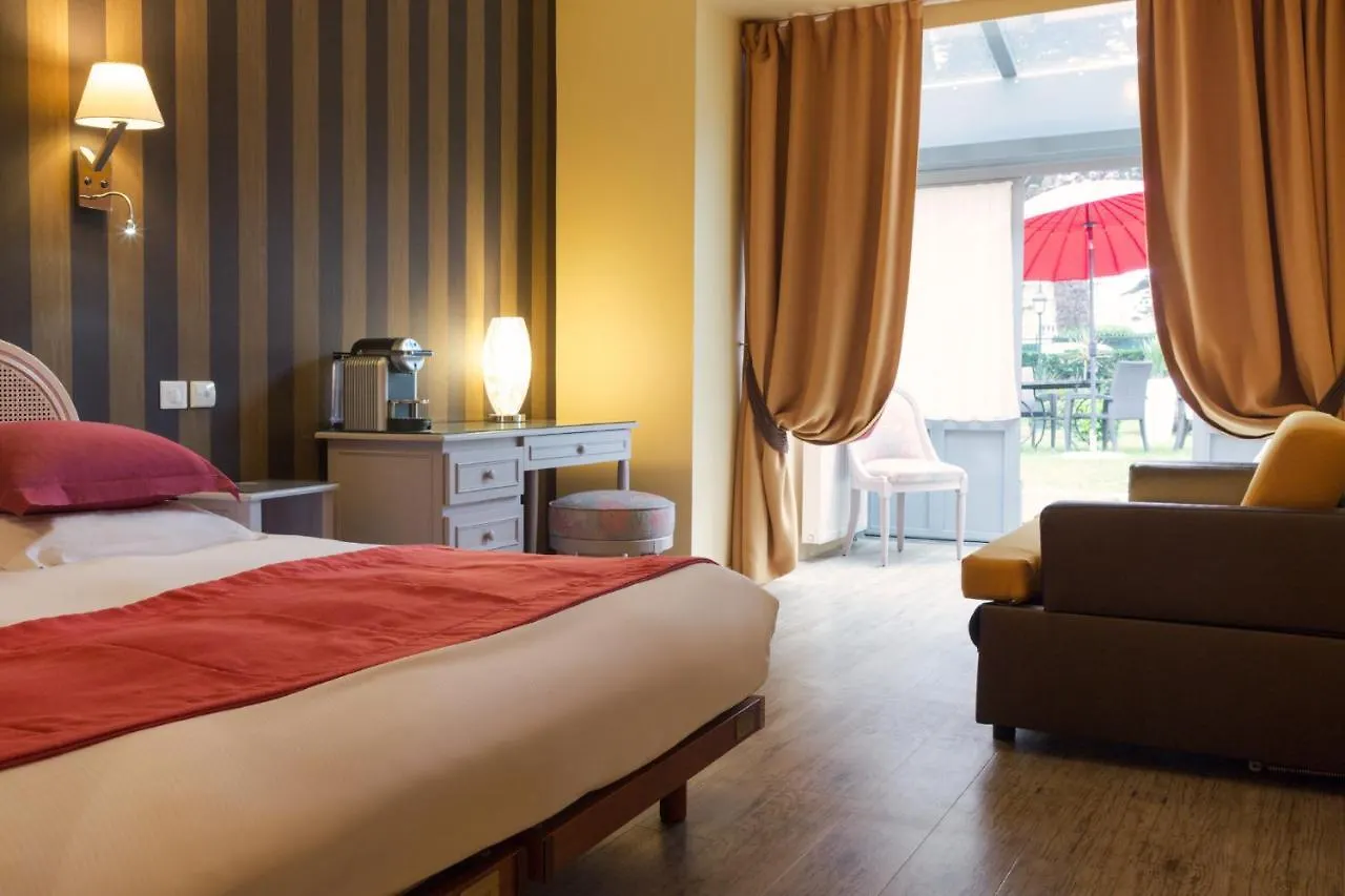 Grand Hôtel de Courtoisville - Piscine&Spa, The Originals Relais  Saint-Malo 4*,